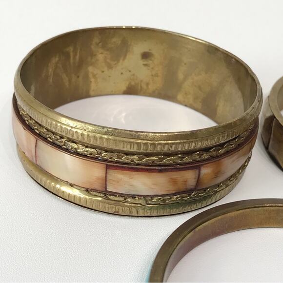 Vintage Brass Hand Crafted Mother of Pearl Inlay Bangles Bracelet Set Lot of 3 - Picture 6 of 16